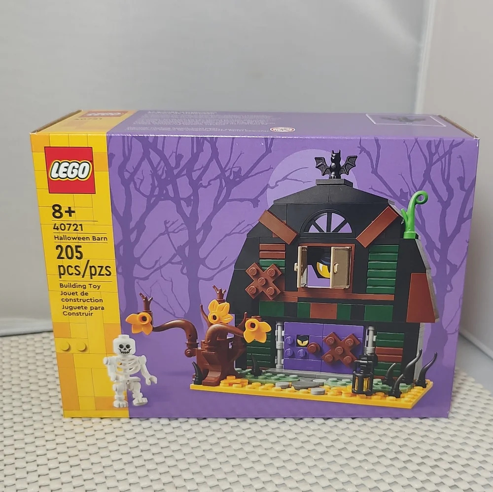 Lego 40721 Halloween Barn Building Toy